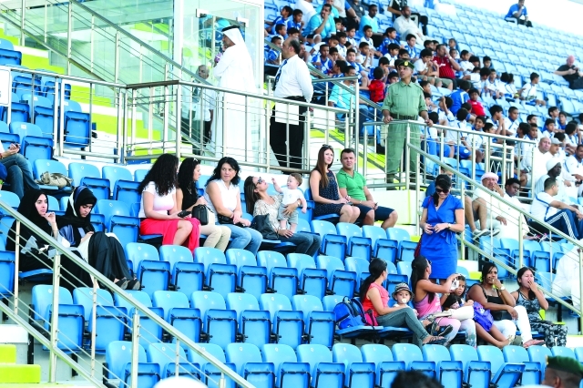 "ملاعبنا شبه خاوية من الجماهير حتى في المباريات الكبيرة \t البيان"