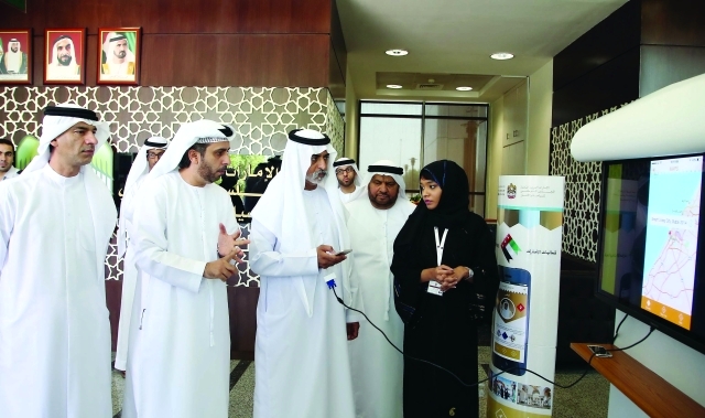 "نهيان بن مبارك يدشن البرنامج الذكي لفعاليات الإمارات في مقر المجلس الوطني للسياحة والآثار بأبوظبي - تصوير ـــ مجدي اسكندر"