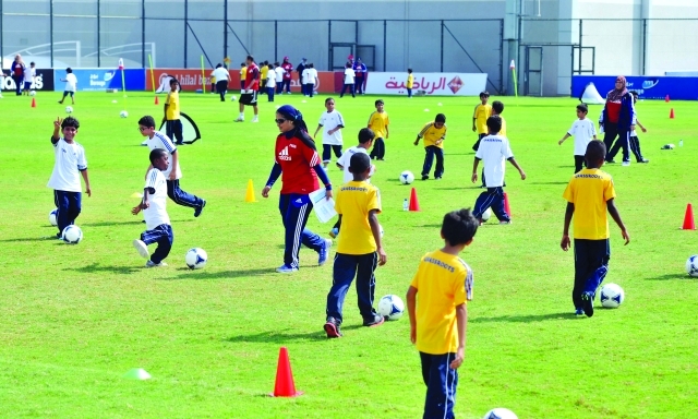 "اتحاد الكرة يعيد إحياء دوري المدارس\tتصوير - هشام تكنوين"