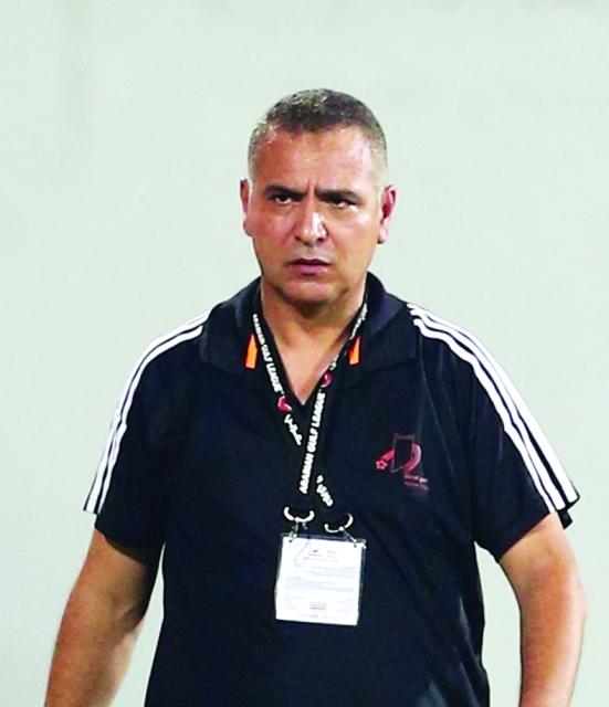 "الجبال مدرب عجمان - تصوير: خالد نوفل"