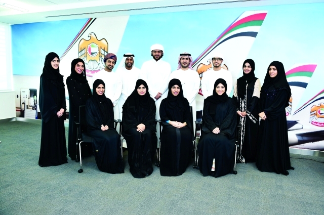 "الدفعة الأولى من المتدربين الإماراتيين في برنامج تنمية المهارات البيان"