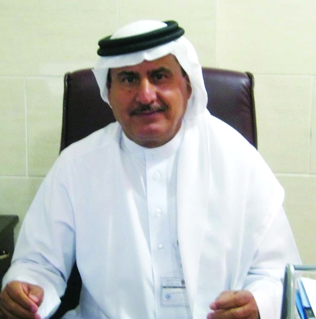 "عبدالكريم الزرعوني: 9 فرق تفتيش طبي ميداني لزيارة عيادات حملات الحج"