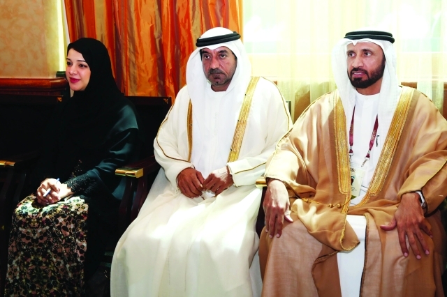 "أحمد بن سعيد ومحمد الشيباني وريم الهاشمي خلال اللقاء"