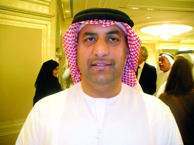 "محمد الحوسني"