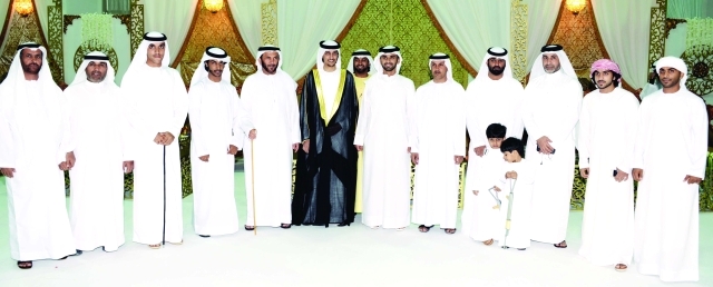 "منصور بن محمد بن راشد يحضر أفراح المهيري والكتبي"