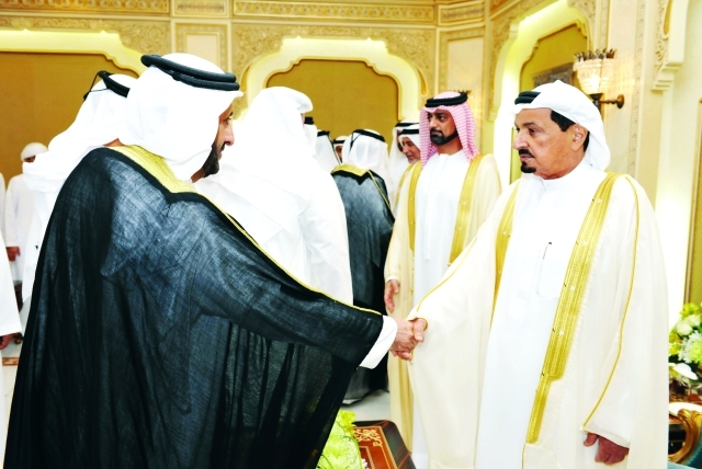 "حميد النعيمي وعمار بن حميد يتقبلان تهاني الشيوخ والمواطنين"