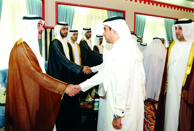 "سعود المعلا بحضور راشد بن سعود يتلقى التهاني بالعيد \t\t\t\t\t\t وام"