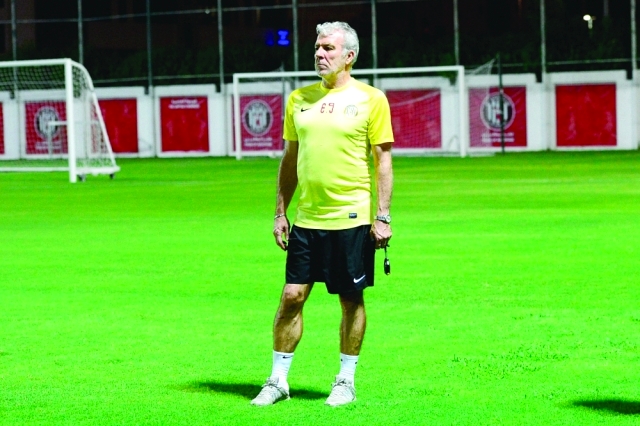 "غيرتس : النصر فريق متطور وغياب الدوليين لا يقلقني"