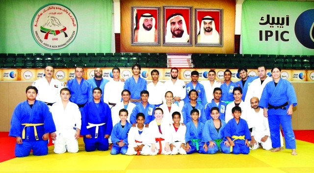 "منتخب الجودو قبل مغادرته إلى الكويت البيان"