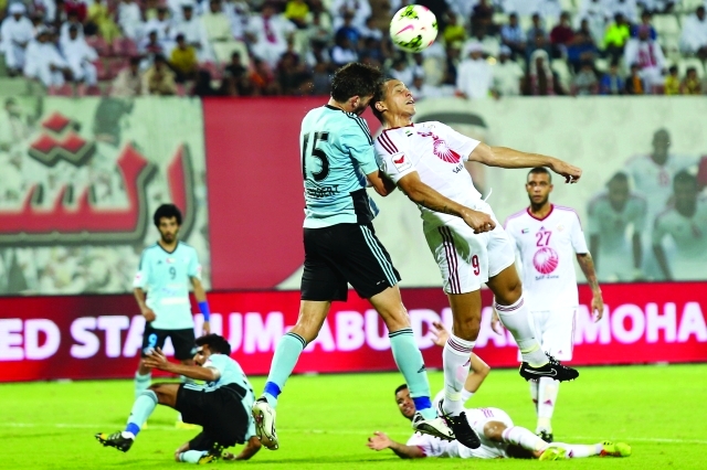 "مباراة الشارقة وبني ياس في دوري الخليج العربي لكرة القدم البيان"