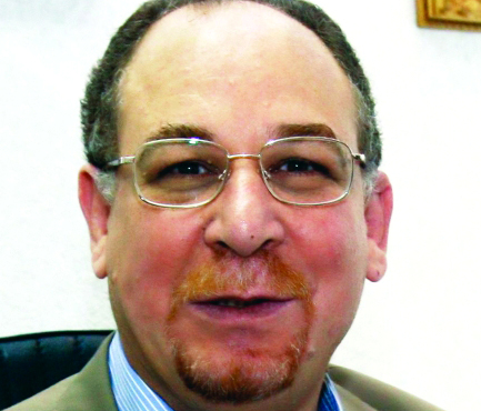 "أكرم شرف"