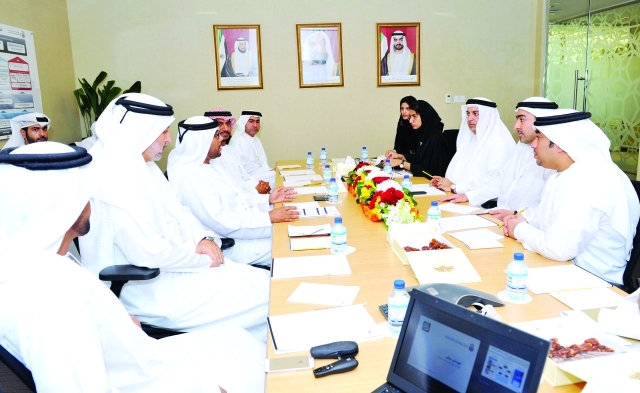 "جانب من زيارات المجلس للمؤسسات \t البيان"