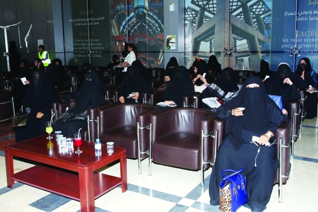 "مستحقات ينتظرن"