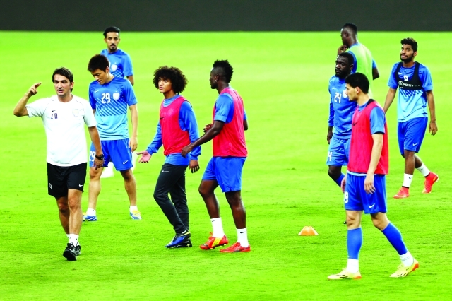 "العين يخوض اللقاء على أمل تعويض النتائج السلبية الأخيرةالبيان"