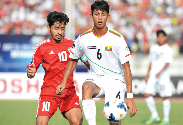 "خلفان مبارك قائد المنتخب"