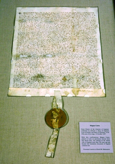 "إحدى نسخ المخطوطة"