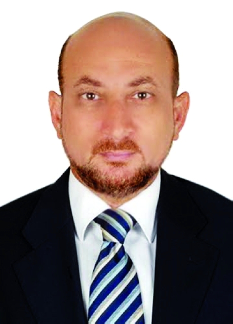 "أشرف النجار"
