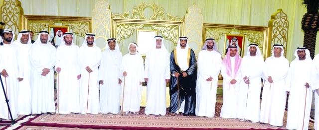 "نهيان بن مبارك وحمد سلطان الدرمكي وأسرة العريس"