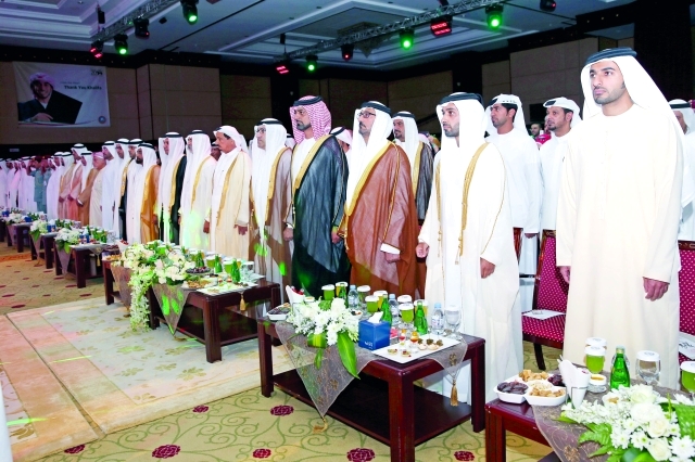 "حاكم عجمان ونهيان بن مبارك وعمار وراشد وأحمد بن حميد النعيمي وحسين الحمادي وعبدالرحمن محمد العويس"