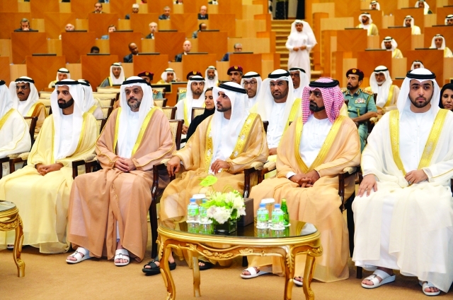 "حمدان بن محمد وسلطان بن محمد بن سلطان القاسمي وعمار بن حميد وراشد المعلا ومحمد بن سعود"
