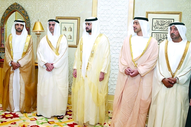 "حمدان ومكتوم بن محمد وسيف وعبدالله بن زايد وأحمد بن سعيد خلال اللقاء"
