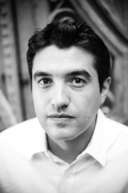 "ناجي أبو نوار"