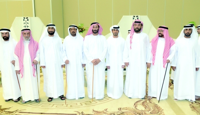 "حمد بن سلطان الدرمكي والعريس والحضور"