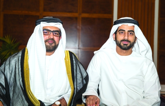 "سالم بن عبدالرحمن القاسمي مع العريس"