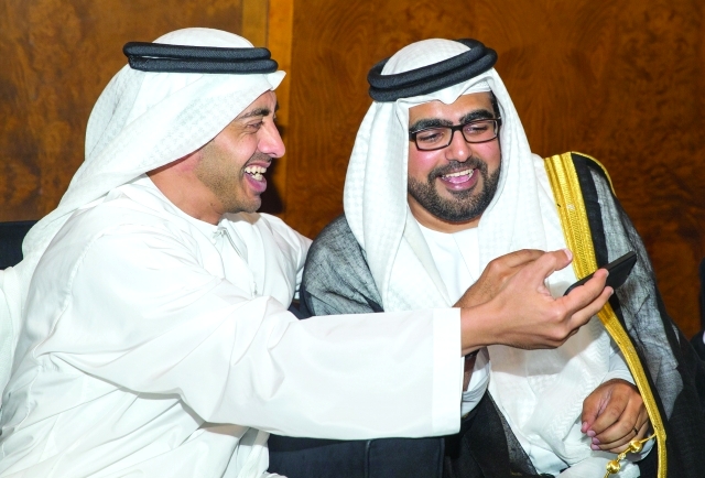 "وسموه مع العريس عبدالله سالم المستريح النعيمي"