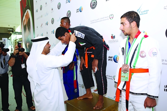 "مشهد متكرر لأبطال الإمارات على منصة التتويج          البيان"