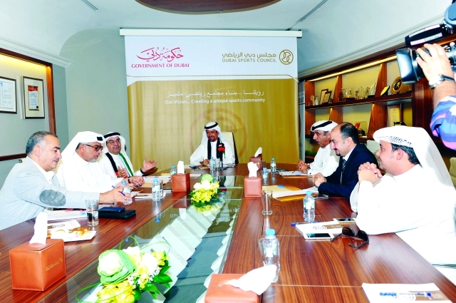 "من اجتماع لجنة الإعلام الرياضي البيان"