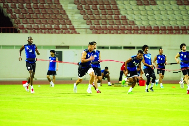 "من تدريبات الشارقة - أرشيفية"