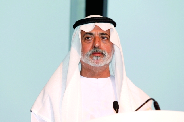 "نهيان بن مبارك متحدثاً"