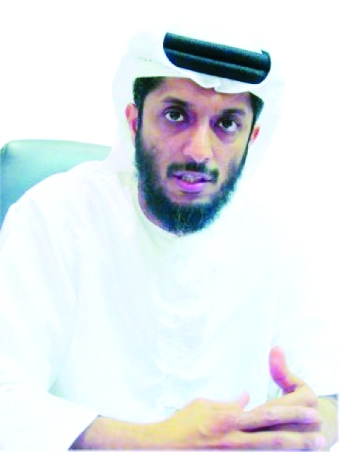 "علي المنصوري"