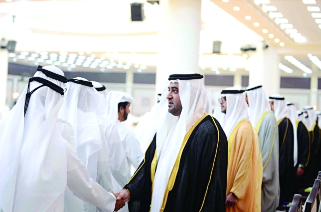 "محمد بن حمدان يتقبل التهاني"