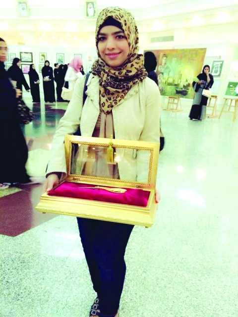 "ريهام الرزي الفنانة الصغيرة تُحوّل الوجوه إلى لوحات"