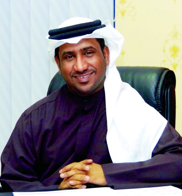 "علي الخوار"