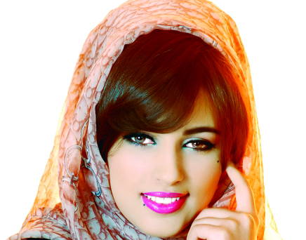 "أمل سالم: أطلع على نشرة الأخبار قبل دخول غرفة المكياج"