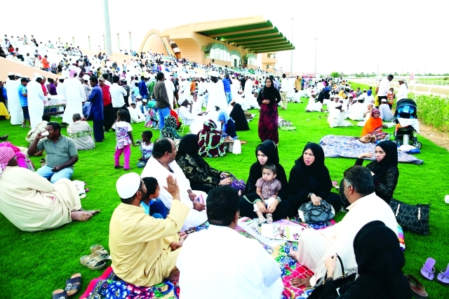 "جمهور غفير حرص  على حضور السباق"