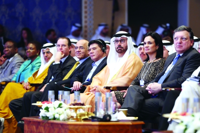 "محمد القرقاوي وعبيد الطاير وخوسيه باروسو"