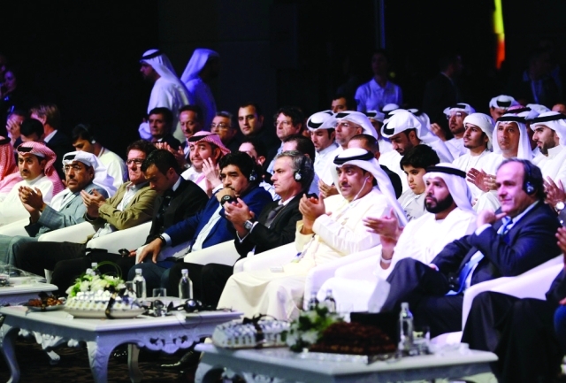 "كابيللو ضمن نجوم الكرة العالمية في مؤتمر دبي الدولي\t البيان"