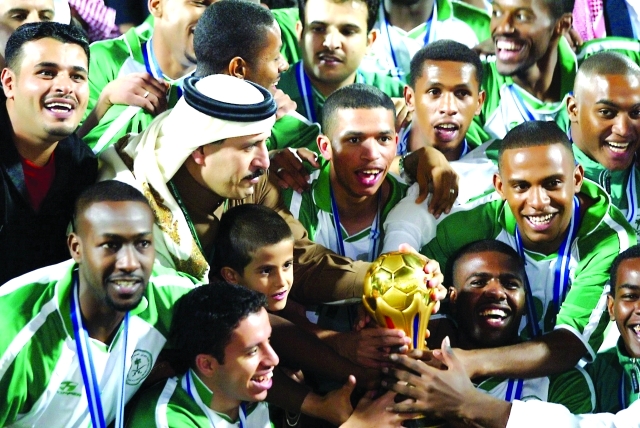 الأخضر يبدأ رحلة البحث عن  اللقب بمواجهة العنابي