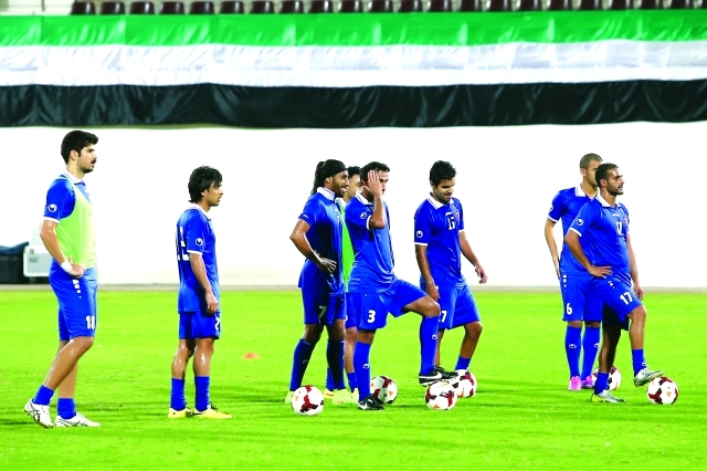 "من تدريبات منتخب الكويت خلال معسكره بأبوظبي \t البيان"
