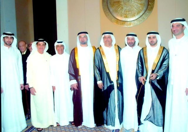"أحمد خوري والعريس وزياد باقر ووالد العريس ووالد العروس وسلطان الجوكر ويعقوب العلي"