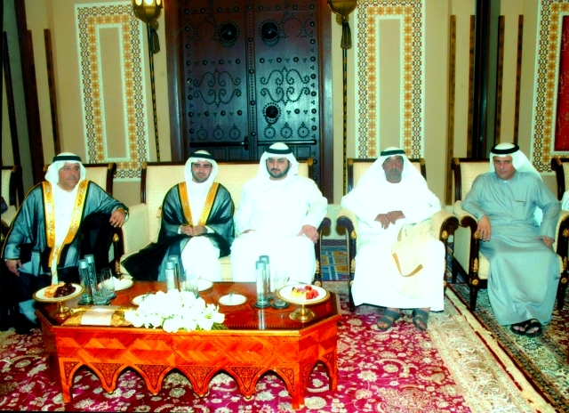"مكتوم بن محمد وأحمد بن سعيد والعريس ووالده وعمه مصطفى كلداري"