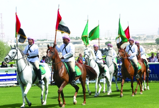 "الاحتفالات مستمرة في المضمار العائلي"