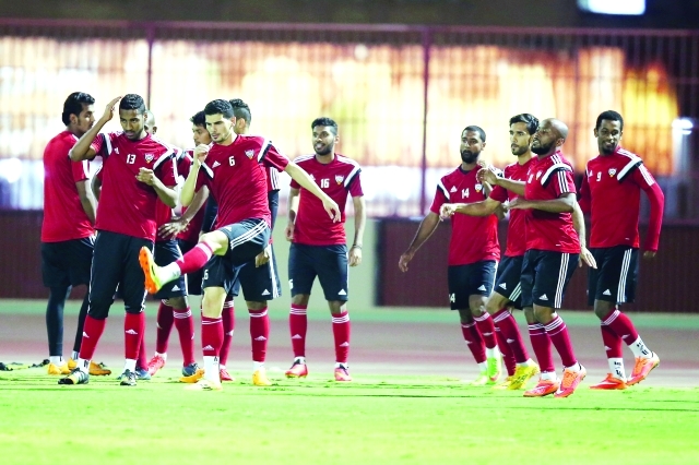 "منتخبنا الوطني يؤدي تدريباته استعداداً للقاء"