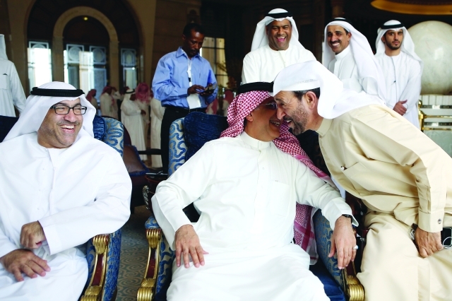 "حديث ودي بين القطبين بعد ذواب الجليد"