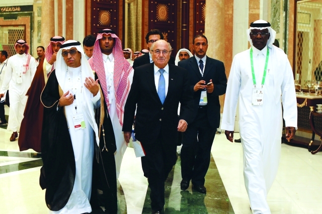 أبوظبي ودبي خارج النــــــقل وفـي قلـب الحدث