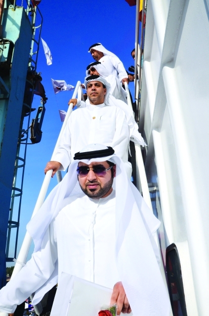 "الوفد الإعلامي يتفقد مشروع قناة السويس\t\tالبيان"
